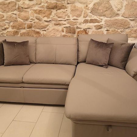 Apartment Michaela 4-Sterne & Parking Rovinj Extérieur photo