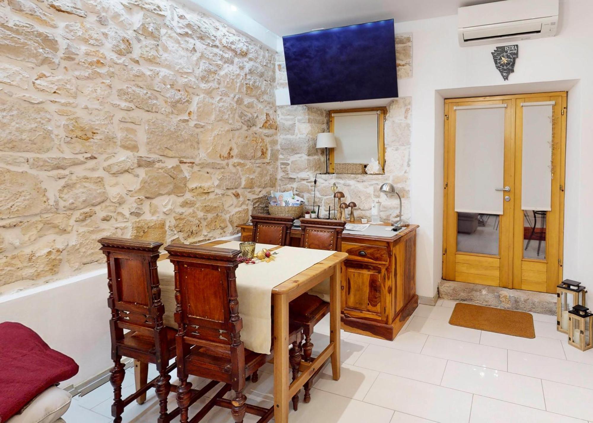 Apartment Michaela 4-Sterne & Parking Rovinj Extérieur photo
